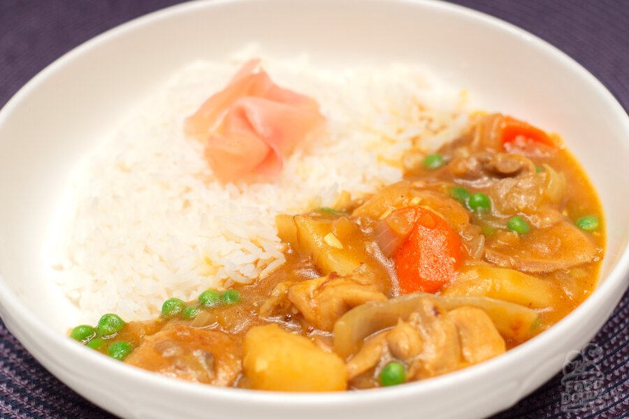 A bowl of delicious quick Japanese chicken curry.