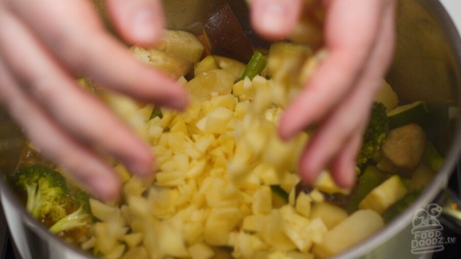 Adding apple to pot