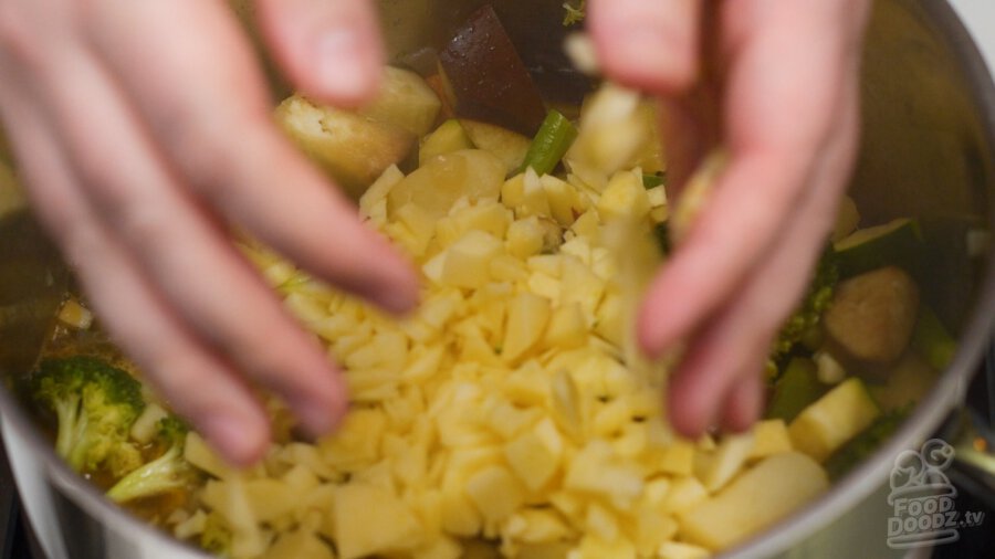 Adding apple to pot